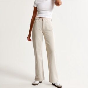 Abercrombie High Rise Loose Jean - Stone White - 28S 6S